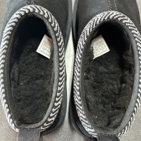 Girls Size 2 Ugg Koolaburra SLIP ONS Black Clogs - Picture 6 of 8